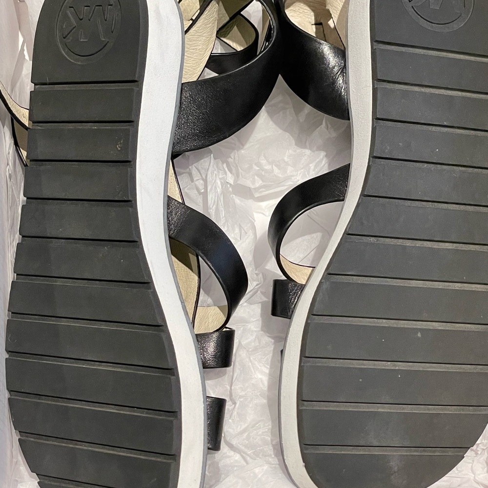 MICHAEL KORS JUDIE VACHETTA FLAT GLADIATOR BLACK SANDAL  36.5 NIB - Picture 5 of 10